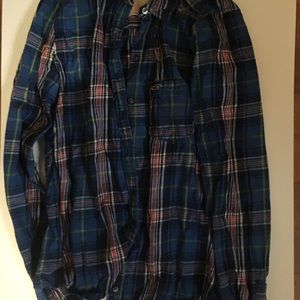 Women’s hollister flannel-size m.